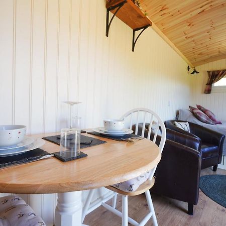 The Laburnum Retreat Shepherd Hut Private Hot Tub Upper Hulme Exterior foto